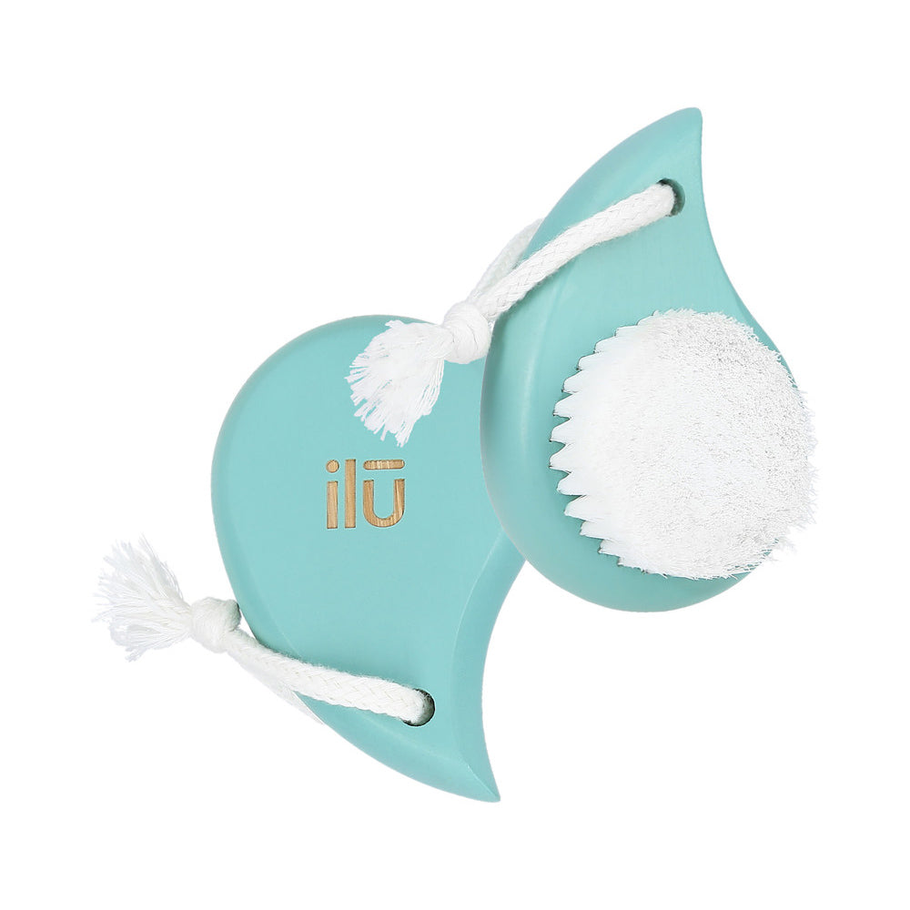 ilū Skin Care BambooM! Face Brush Ocean Breeze - spazzola per il viso
