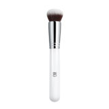 Ilū Make Up Round Top Kabuki Brush 105 - foundation brush